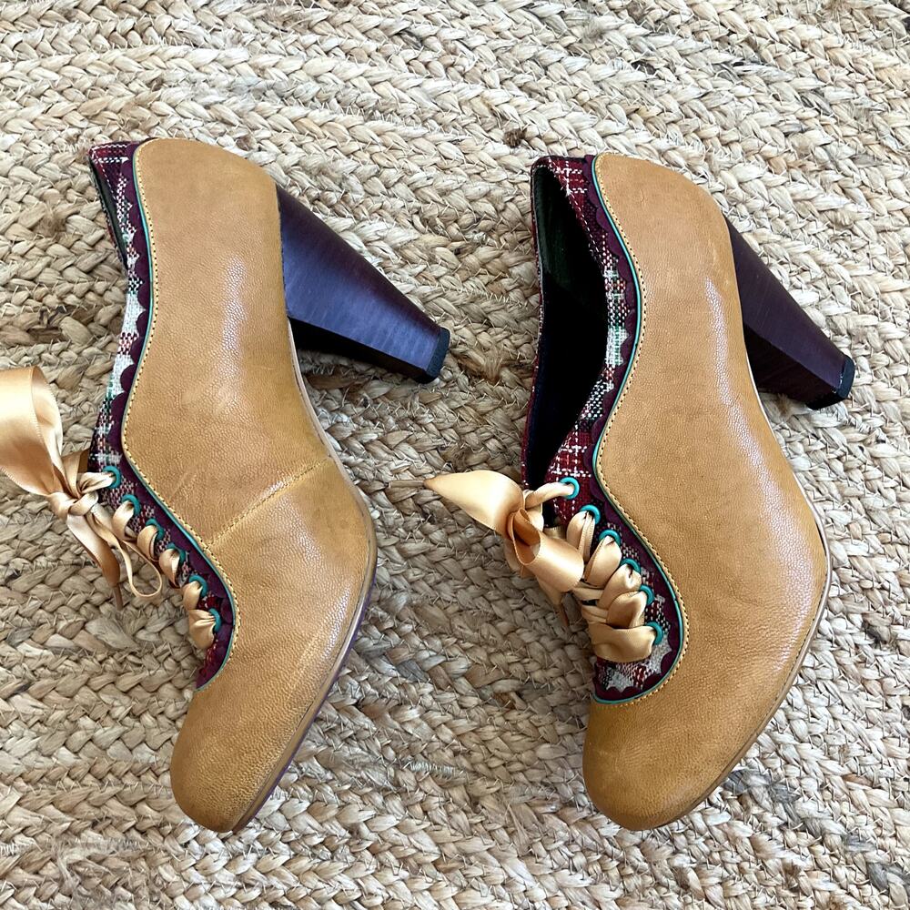 Poetic Licence London Women's Lace Up Heels Size 8.5 Tan Colorblock Block Pumps - Picture 11 of 13